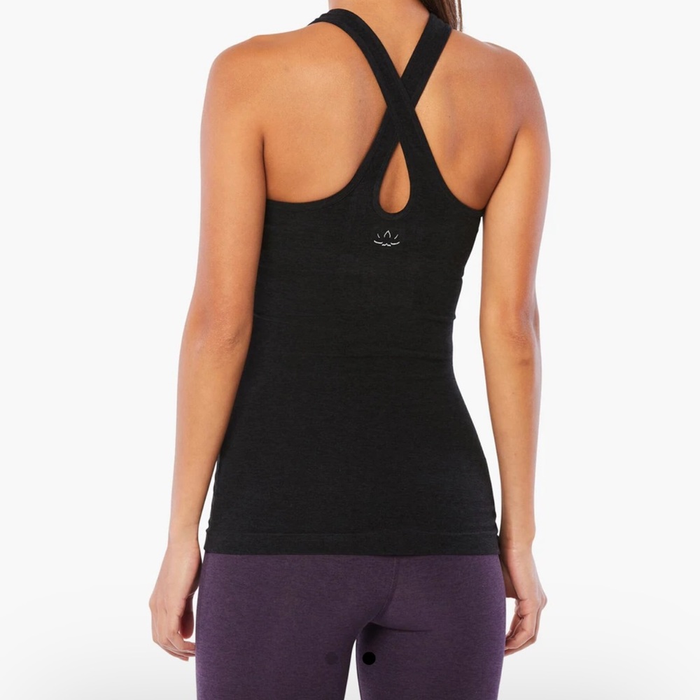 Beyon yoga tank  top size m good used condition